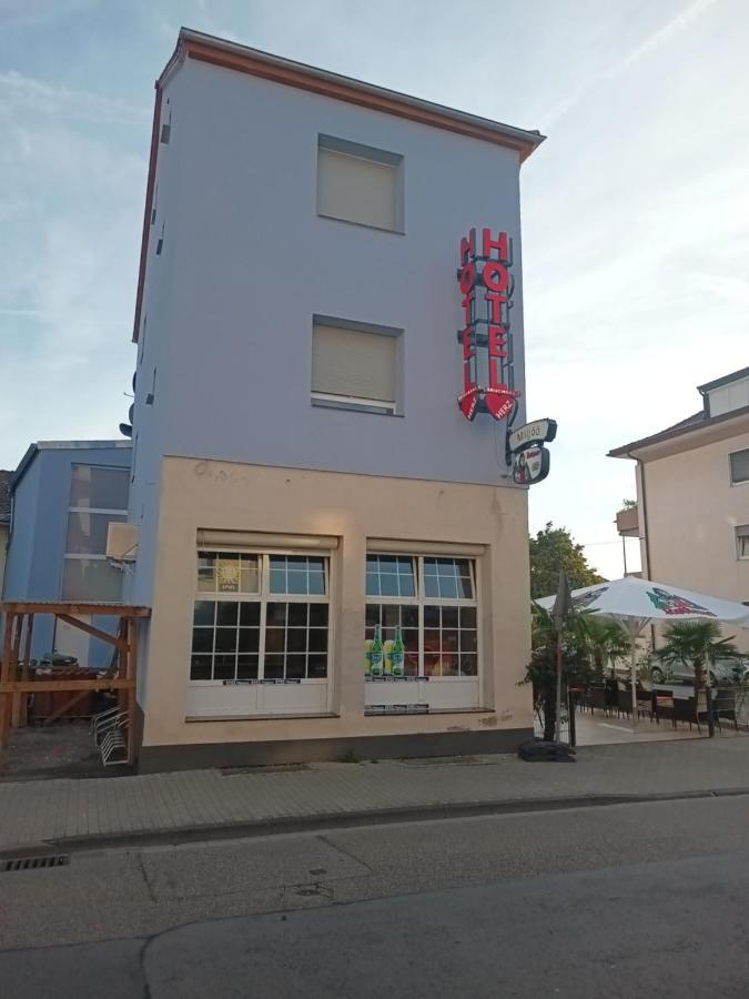 Hotel Bruchsaler Herz Exterior foto